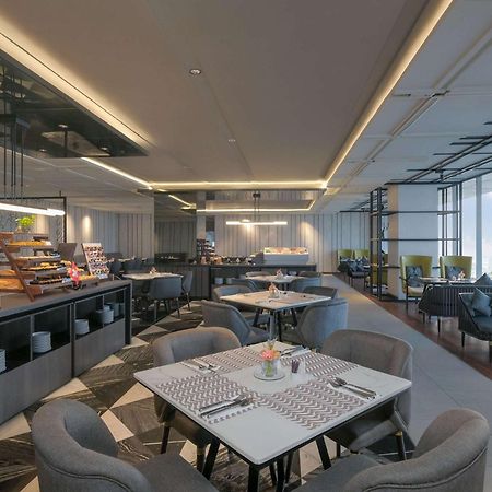 Movenpick Surabaya City Dış mekan fotoğraf