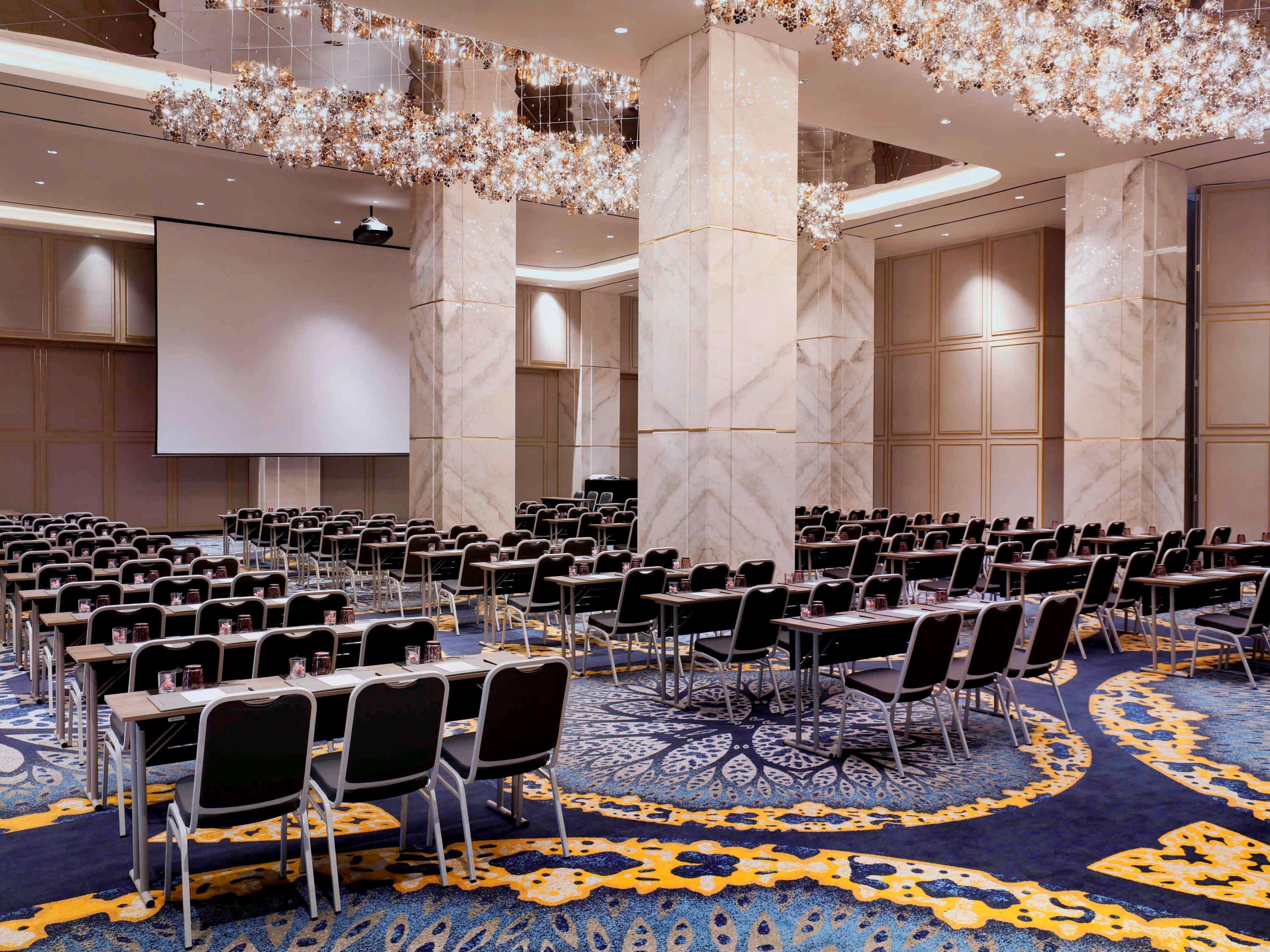 Movenpick Surabaya City Dış mekan fotoğraf