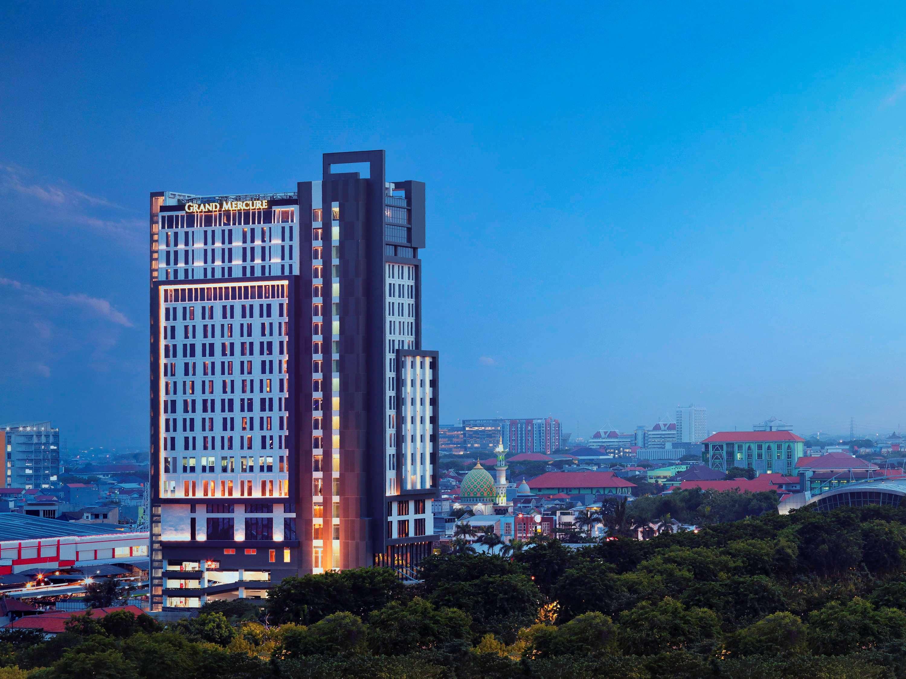 Movenpick Surabaya City Dış mekan fotoğraf