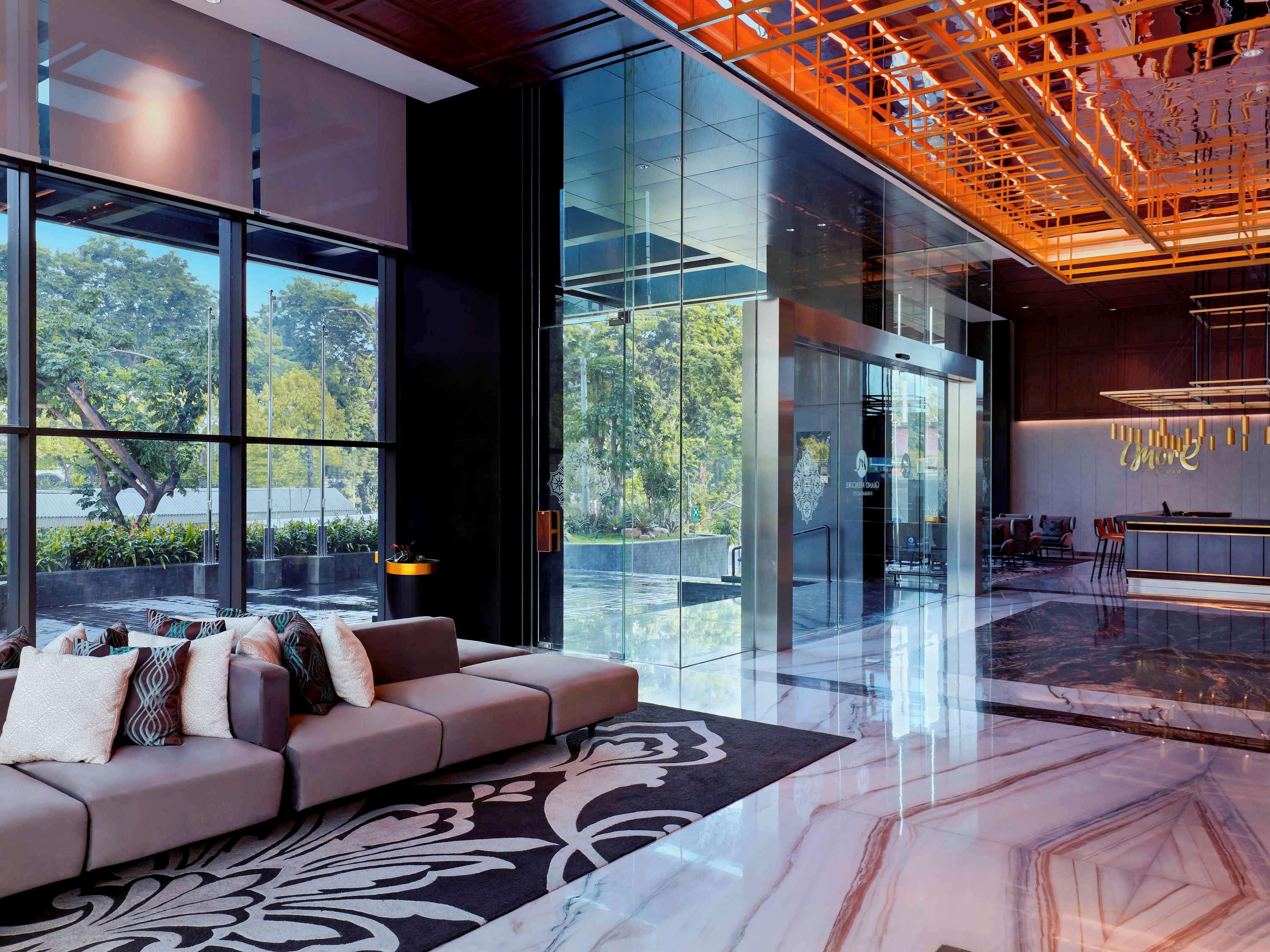 Movenpick Surabaya City Dış mekan fotoğraf
