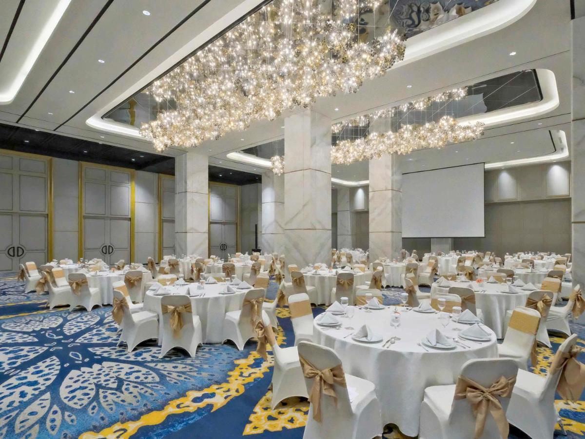 Movenpick Surabaya City Dış mekan fotoğraf