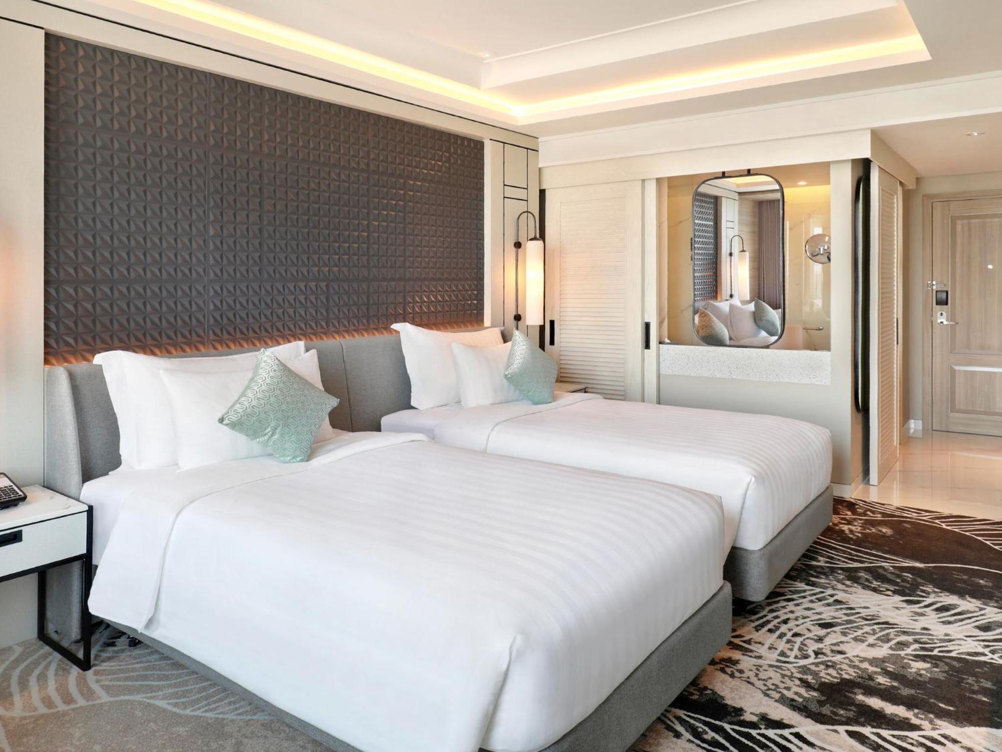 Movenpick Surabaya City Dış mekan fotoğraf