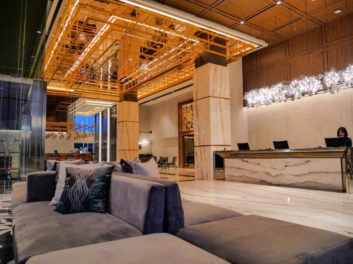 Movenpick Surabaya City Dış mekan fotoğraf