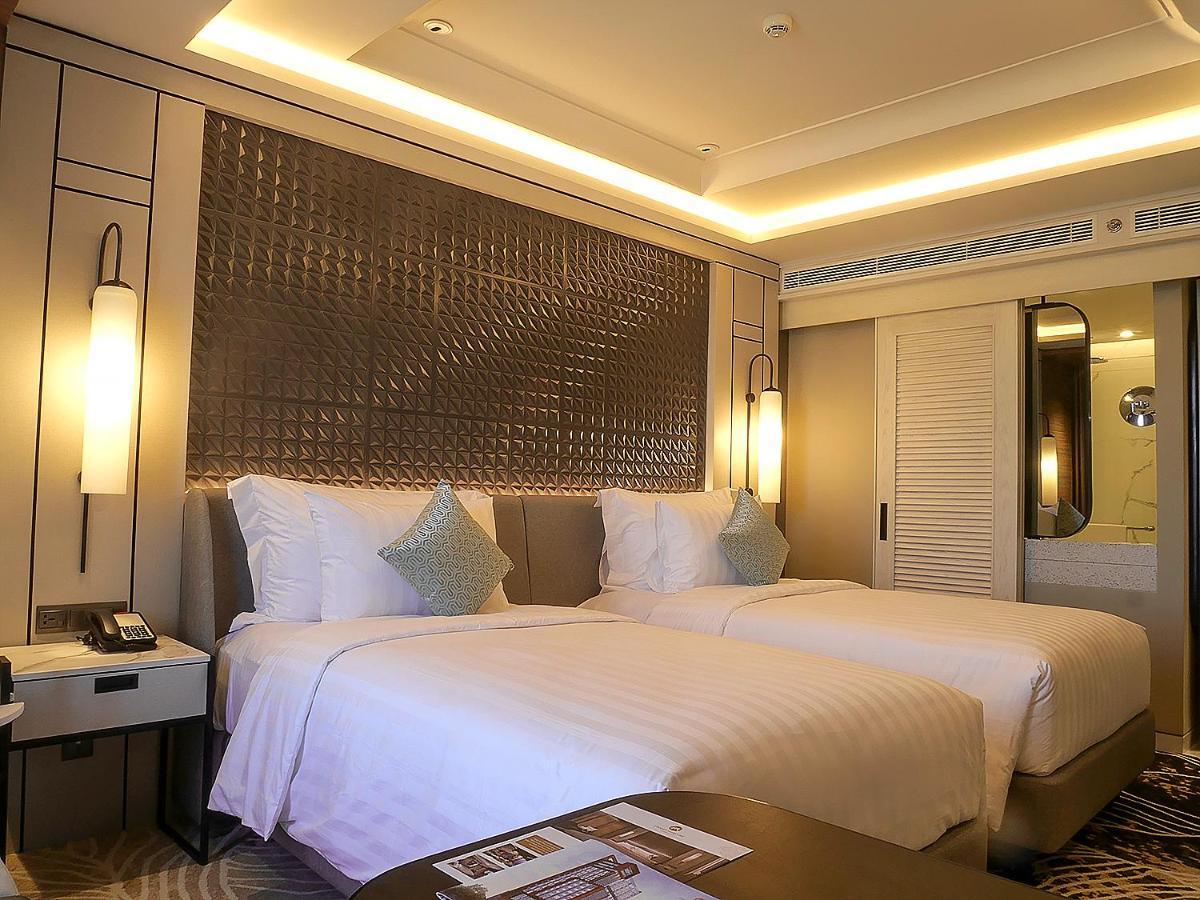 Movenpick Surabaya City Dış mekan fotoğraf