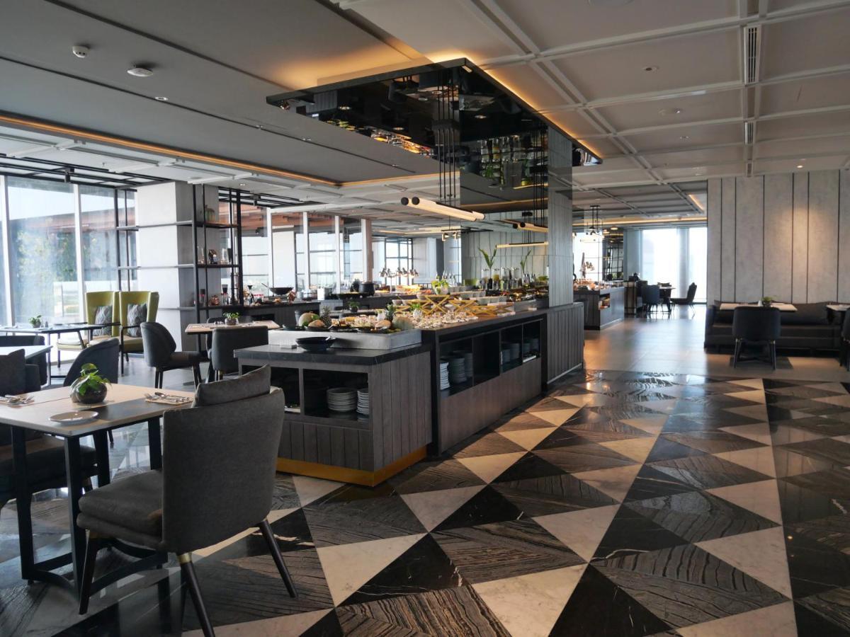 Movenpick Surabaya City Dış mekan fotoğraf