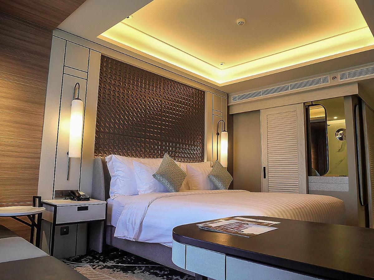 Movenpick Surabaya City Dış mekan fotoğraf